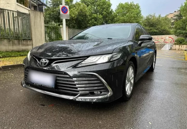 Toyota Camry с пробегом 41639 км.