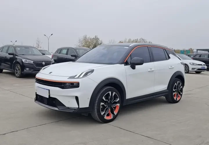 Lynk & Co 06 с пробегом 55682 км