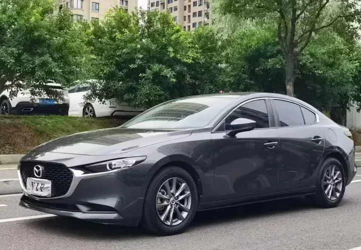 Mazda 3 с пробегом 42427 км