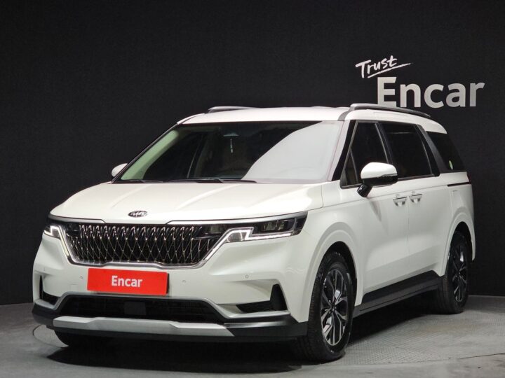 Carnival 4Th Generation 9 -Seater Prestige ENCAR39160638