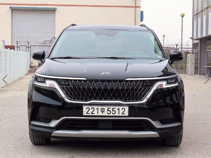 Carnival 4Th Generation 9 -Seater Prestige KNANB81BBMS051537