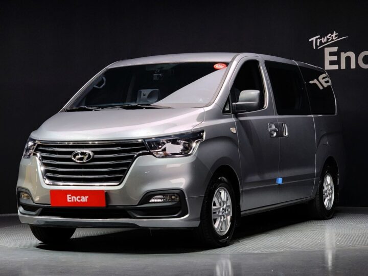 Hyundai Starex Van 5-Seater, 2021 ENCAR39694882