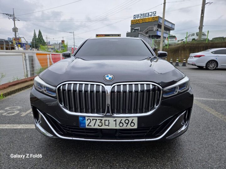 7 Series (G11) 730D xDrive Design Pure Excellence WBA7B8102MCG14087
