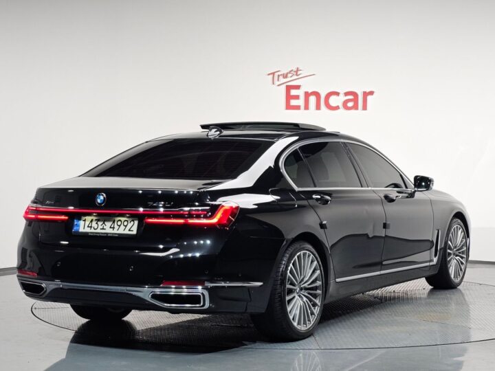 BMW 7Er 740Li xDrive Design Pure Excellence, 2022 ENCAR40392323
