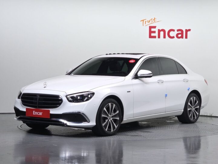 E-Class W213 E300E 4Matic Exclusive ENCAR40413344