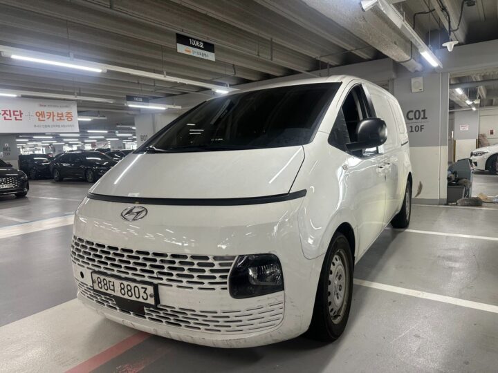 Starria Cargo 3 -Seater Smart KMFYFX71BNU027231