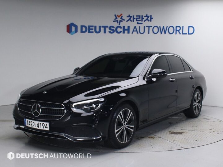 E-Class W213 E250 Avant-Garde W1KZF4FB5MA970518