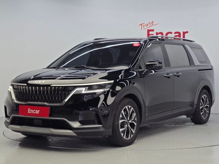 Carnival 4Th Generation 9 -Seater Prestige ENCAR40431776