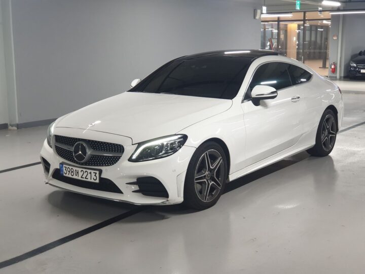 C-Class W205 C200 Coupe W1KWJ8AB7NG109050