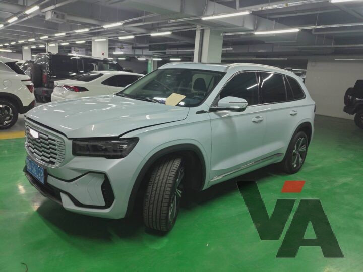 Geely Monjaro Hybrid с пробегом 36968 км